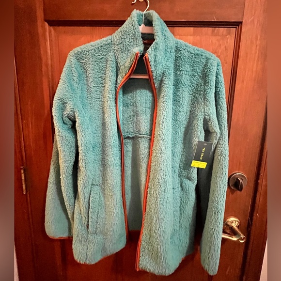 NWT!! Tek Gear size S women’s runs big! SUPER soft & comfy bought at Kohls. - Picture 2 of 2